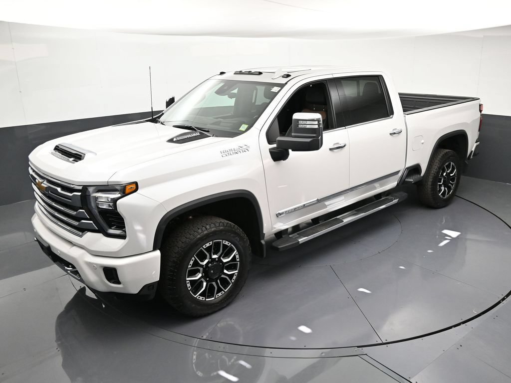 Certified 2025 Chevrolet Silverado 3500 High Country AWD/4WD image 15