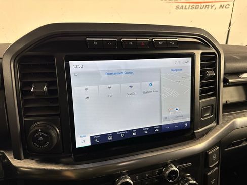 Used 2022 Ford F150 Lariat w/ Max Trailer Tow Package image 15