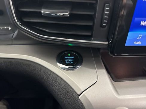 Used 2021 Ford Explorer XLT w/ Equipment Group 202A image 44