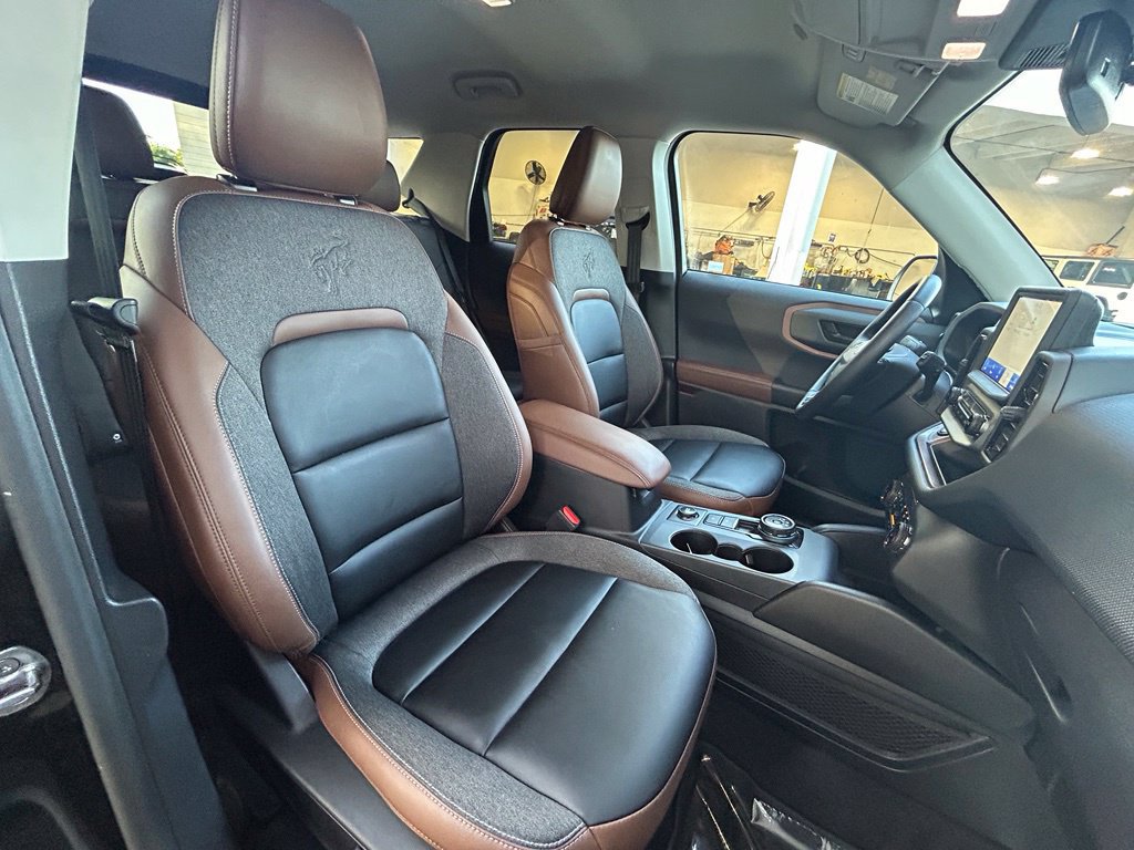 Certified 2024 Ford Bronco Sport Outer Banks w/ Tech Package AWD/4WD image 28