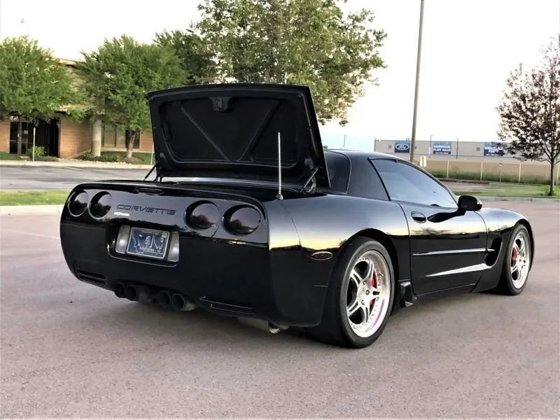 Used 2001 Chevrolet Corvette Z06 w/ Memory Pkg RWD image 10