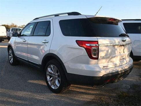 Used 2014 Ford Explorer XLT w/ Equipment Group 202A image 11