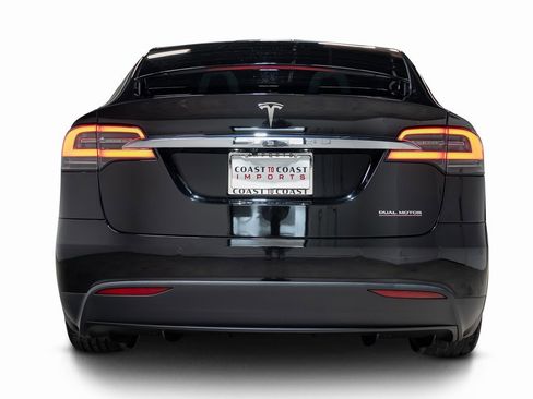 Used 2021 Tesla Model X Performance image 12