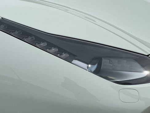 Used 2017 Ferrari 488 Spider image 36