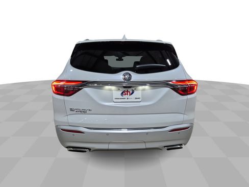 Used 2019 Buick Enclave Premium AWD/4WD image 7