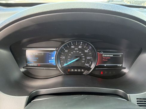 Used 2018 Ford Explorer XLT w/ Equipment Group 202A image 23