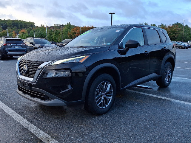 Used 2023 Nissan Rogue S AWD/4WD image 3