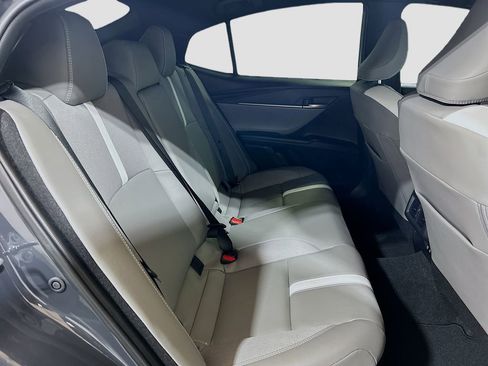 Used 2025 Toyota Camry SE image 23