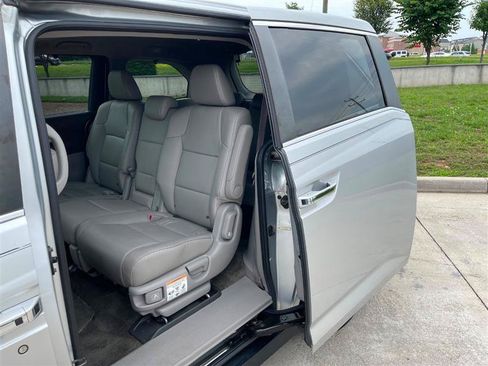 Used 2015 Honda Odyssey EX-L image 76