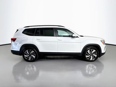Used 2026 Volkswagen Atlas SE FWD image 11
