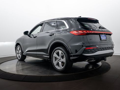 Used 2025 Audi Q5 Premium Plus AWD/4WD image 5