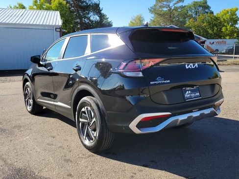 Certified 2025 Kia Sportage LX image 3