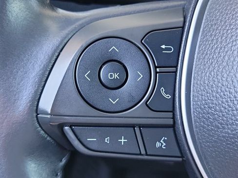 Used 2024 Toyota Corolla Cross XLE w/ Convenience Package FWD image 8