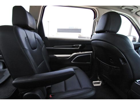 Certified 2023 Kia Telluride S w/ S Sunroof Package AWD/4WD image 13