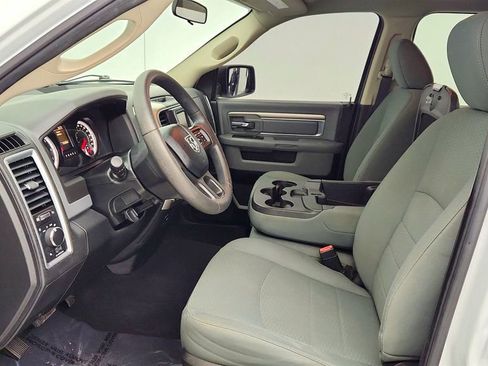 Used 2018 RAM 1500 Classic SLT image 18