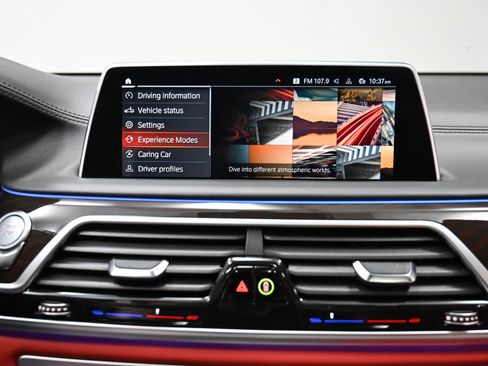 Used 2022 BMW ALPINA B7 xDrive w/ Luxury Rear Seating Package image 52