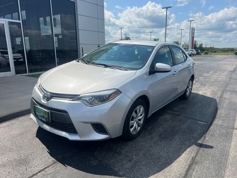 Used 2015 Toyota Corolla LE FWD image 10