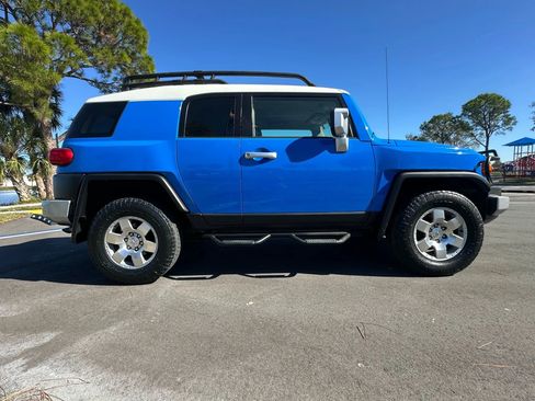 Used 2007 Toyota FJ Cruiser 4WD image 6
