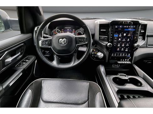 Used 2024 RAM 1500 Laramie AWD/4WD image 8
