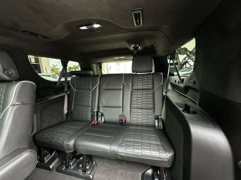 Certified 2025 Cadillac Escalade ESV Sport Platinum AWD/4WD image 33