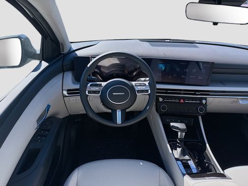 New 2026 Hyundai Tucson SEL image 15