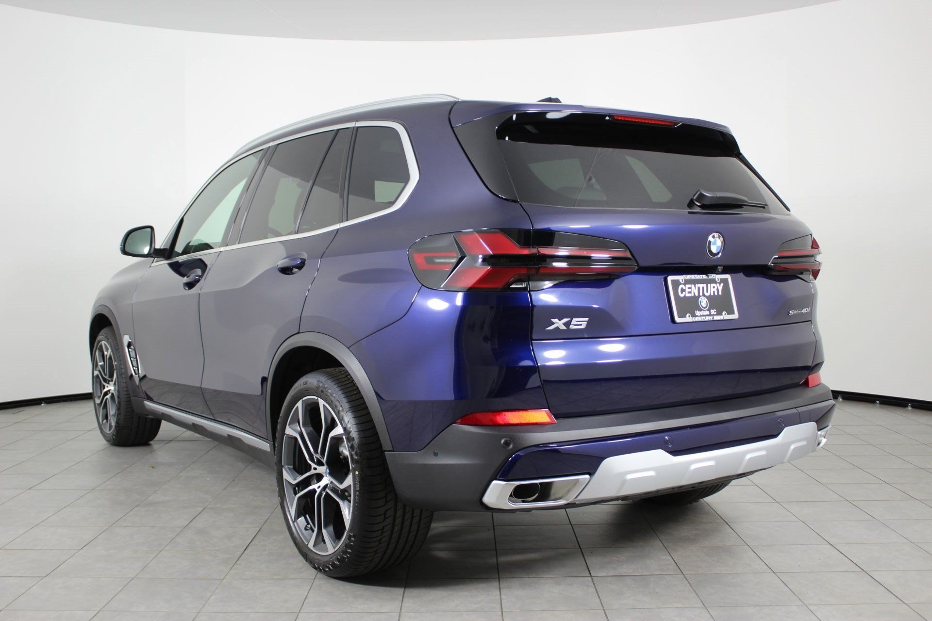 Used 2026 BMW X5 sDrive40i w/ Climate Comfort Package RWD image 3