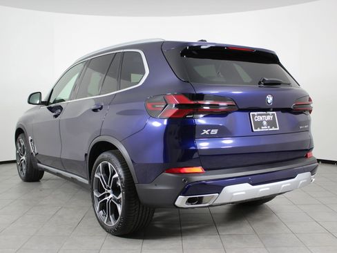 New 2026 BMW X5 sDrive40i w/ Climate Comfort Package image 3