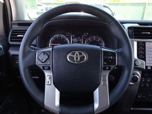 Used 2021 Toyota 4Runner Limited AWD/4WD image 22