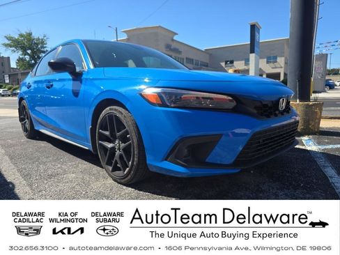 Used 2024 Honda Civic Sport image 1