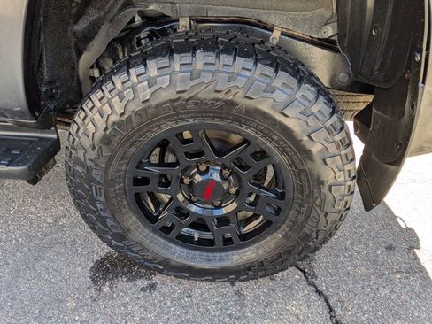 Used 2017 Toyota 4Runner TRD Off-Road Premium image 9