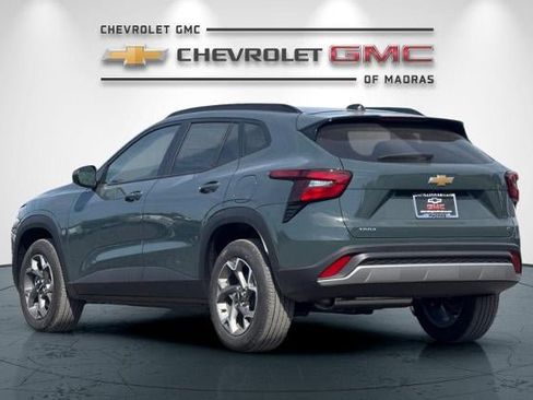 New 2026 Chevrolet Trax LT FWD image 5