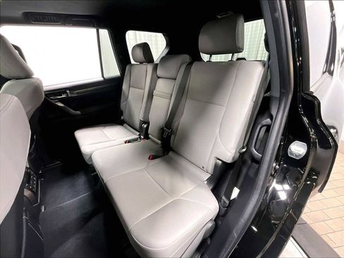 Used 2023 Lexus GX 460 w/ Black Line Special Edition image 31