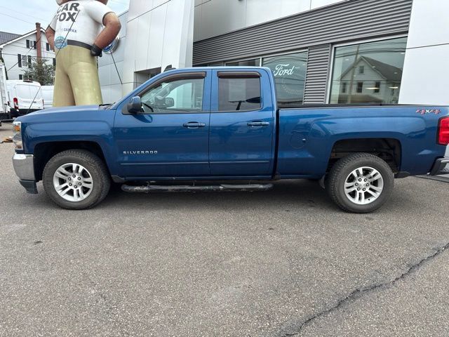 Used 2019 Chevrolet Silverado 1500 LT w/ All Star Edition AWD/4WD image 9