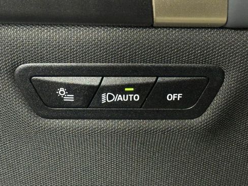 Used 2023 BMW iX M60 w/ Executive Package image 40