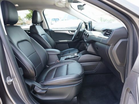 Used 2022 Ford Escape SEL w/ Technology Package image 22