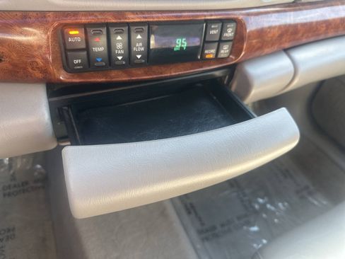 Used 2003 Buick Le Sabre Limited FWD image 13