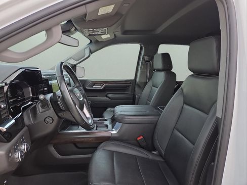 Certified 2024 GMC Sierra 1500 SLT w/ SLT Premium Plus Package AWD/4WD image 9