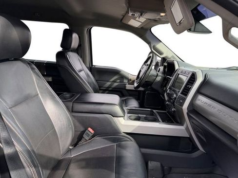 Used 2019 Ford F250 Lariat w/ Lariat Ultimate Package image 17