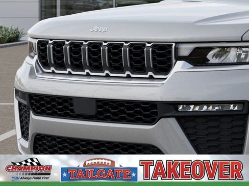 New 2026 Jeep Grand Cherokee Limited AWD/4WD image 11