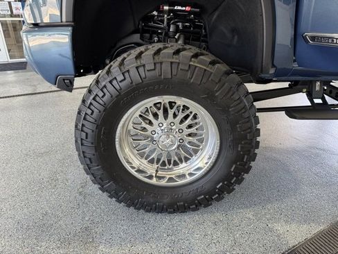 Used 2025 Chevrolet Silverado 2500 High Country w/ Technology Package image 29