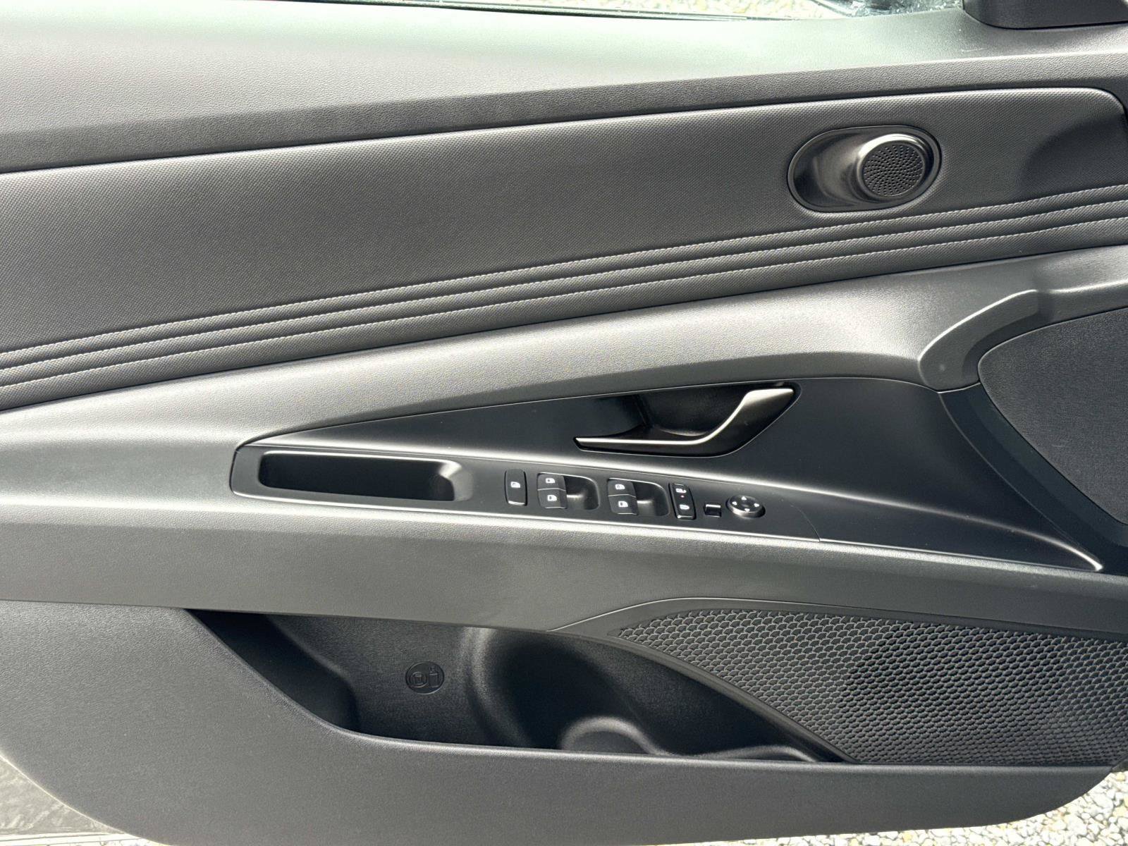 New 2026 Hyundai Elantra SEL w/ Cargo Package FWD image 8