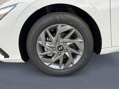 New 2026 Hyundai Elantra Blue image 9