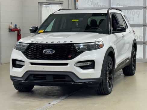 Used 2023 Ford Explorer ST w/ Equipment Group 401A AWD/4WD image 3