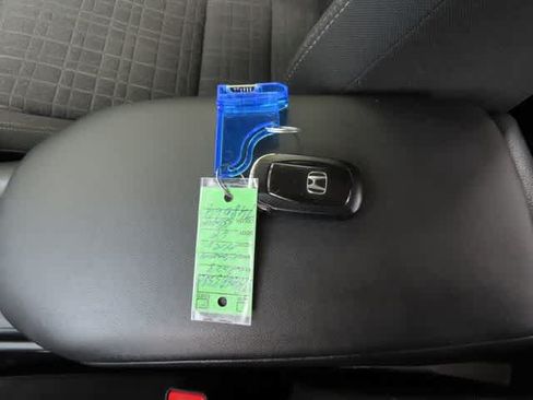 Used 2023 Honda HR-V LX image 24