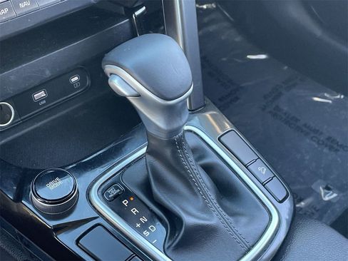 Certified 2024 Kia Seltos S image 29
