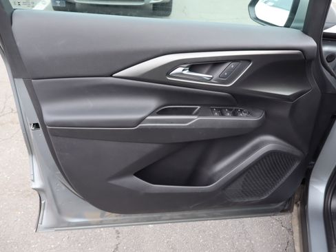 Used 2025 Chevrolet Equinox EV LT image 15