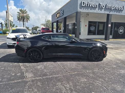 Used 2016 Chevrolet Camaro SS RWD image 4