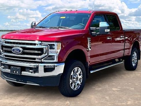 Used 2021 Ford F250 Lariat w/ Lariat Ultimate Package AWD/4WD image 3