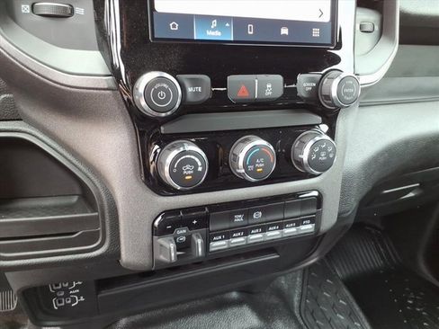 Used 2025 RAM 3500 Tradesman w/ Chrome Appearance Group image 11