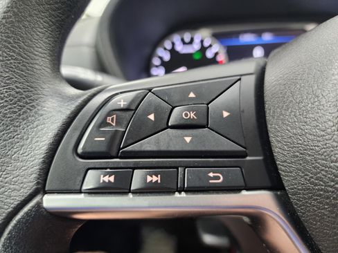 Used 2023 Nissan Sentra SV image 15